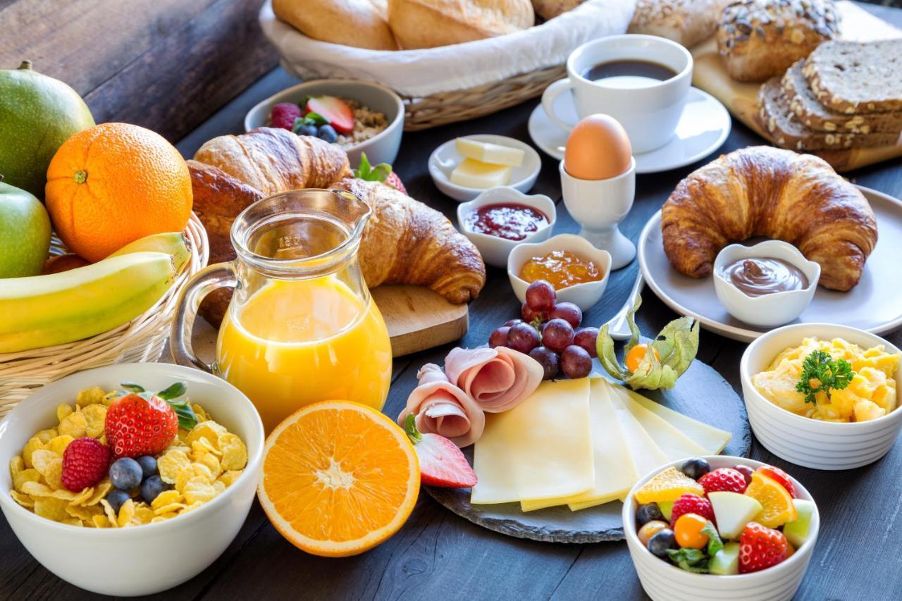 Sowell Hotels Le Beach Trouville-sur-Mer Ngoại thất bức ảnh