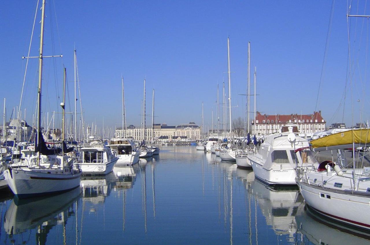 Sowell Hotels Le Beach Trouville-sur-Mer Ngoại thất bức ảnh