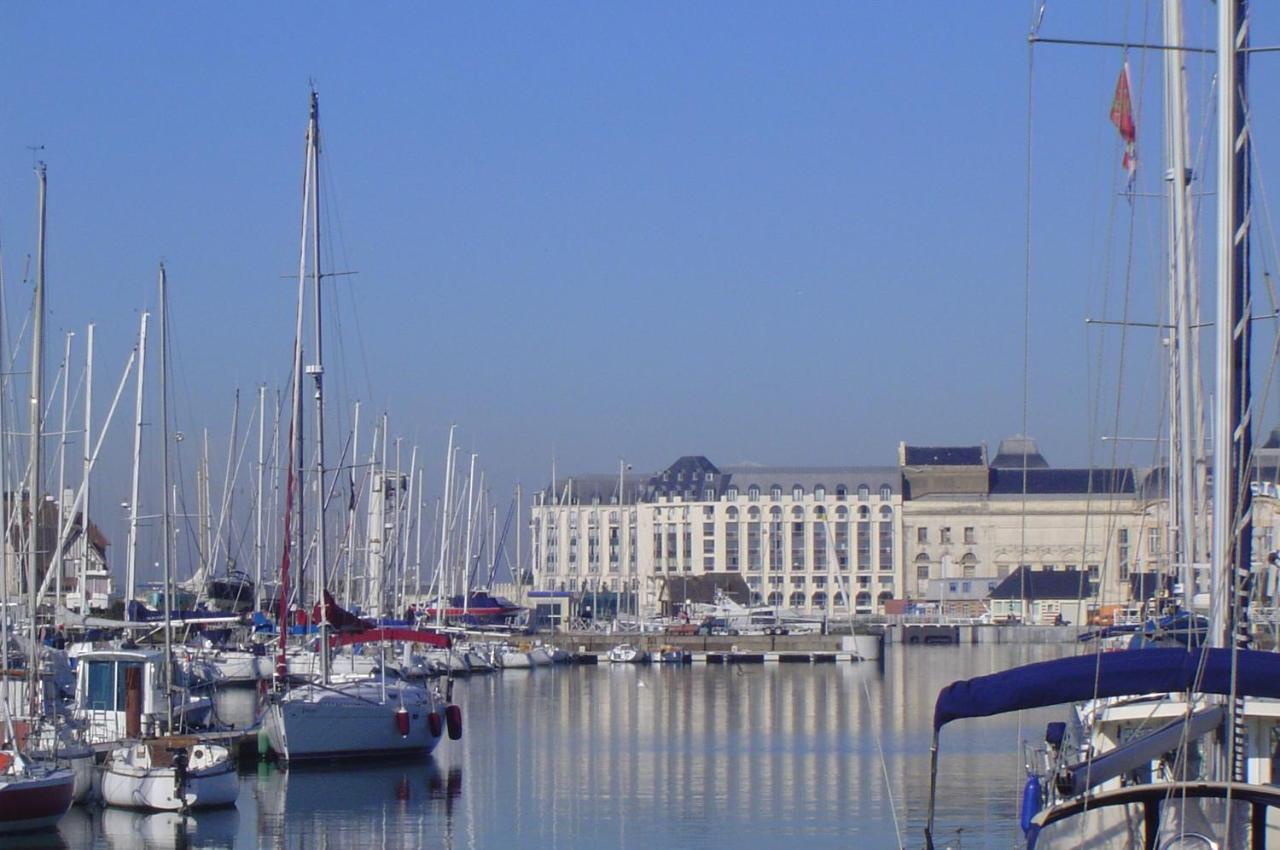 Sowell Hotels Le Beach Trouville-sur-Mer Ngoại thất bức ảnh